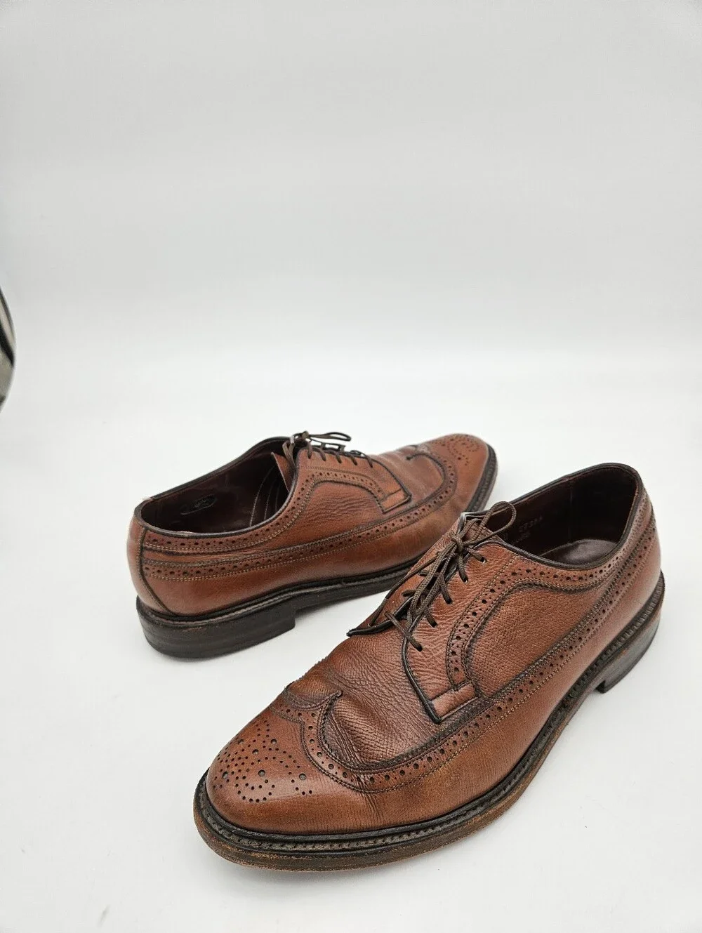 Allen Edmonds MacNeil 9157 Brown Shell Leather Wingtip Derby Shoes Size 10D
